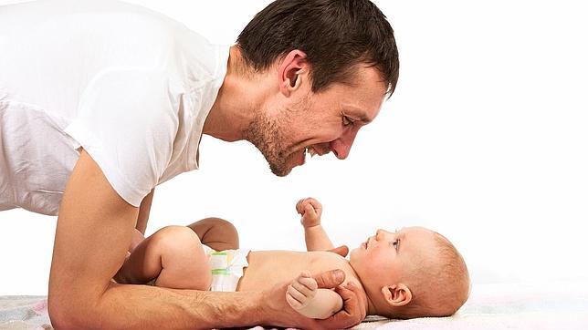Ampliació de la durada del permís de paternitat a 4 setmanes